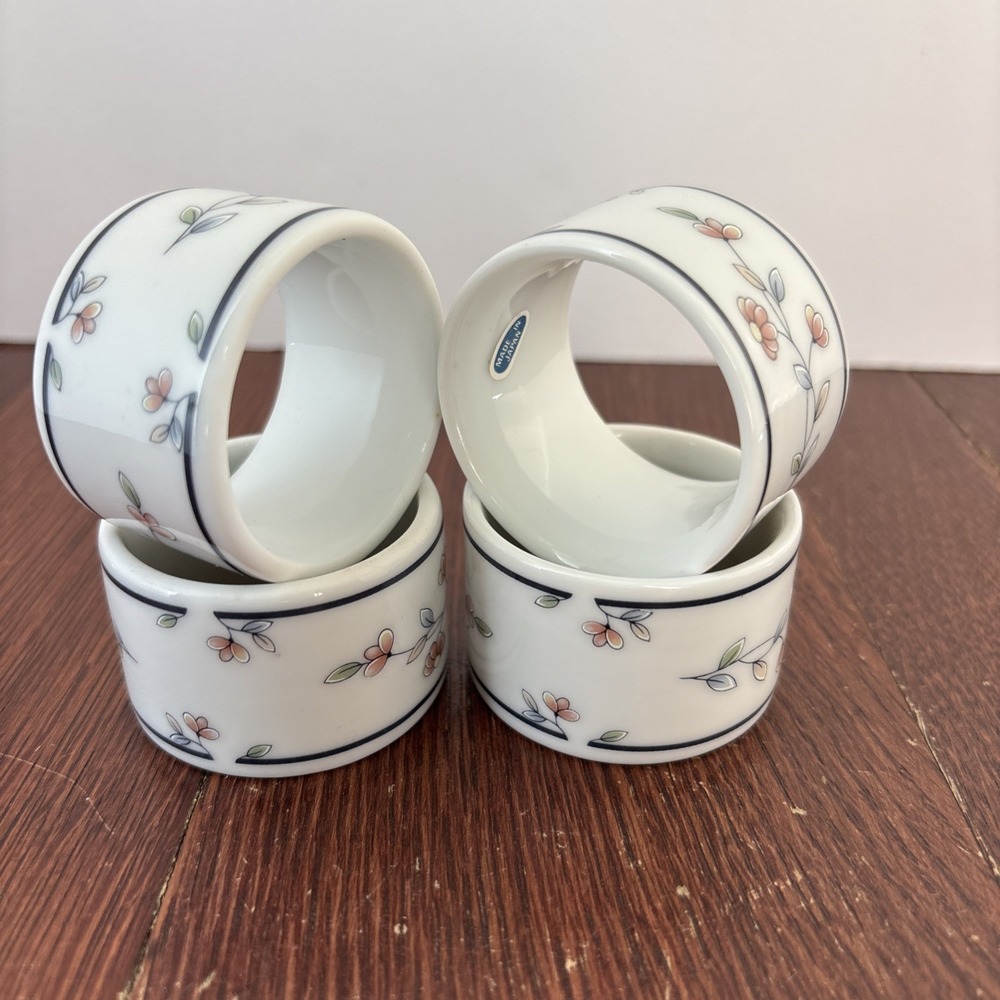 Princess House China Heritage Blossom‎ Set of 4 Napkin Rings